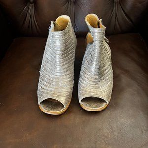 Paul Green Cayanne Peep Toe Bootie - Size 7.5 (5 UK sizing)